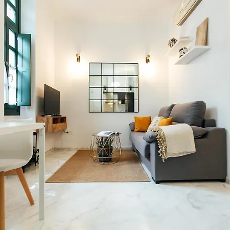 Modern And Wide- 1bd 1bth- Triana Appartamento Siviglia