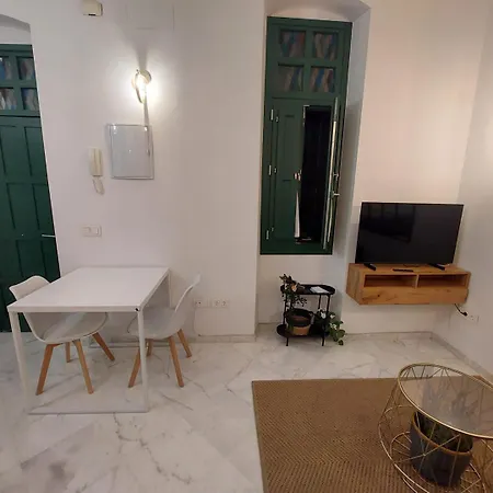 Modern And Wide- 1bd 1bth- Triana Appartamento *