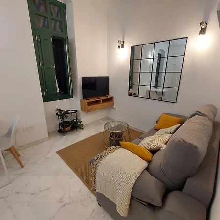 Modern And Wide- 1bd 1bth- Triana * Siviglia